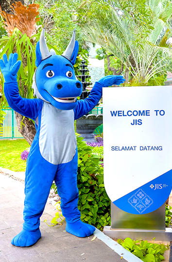 Jakarta Intercultural School international school campus in Jakarta